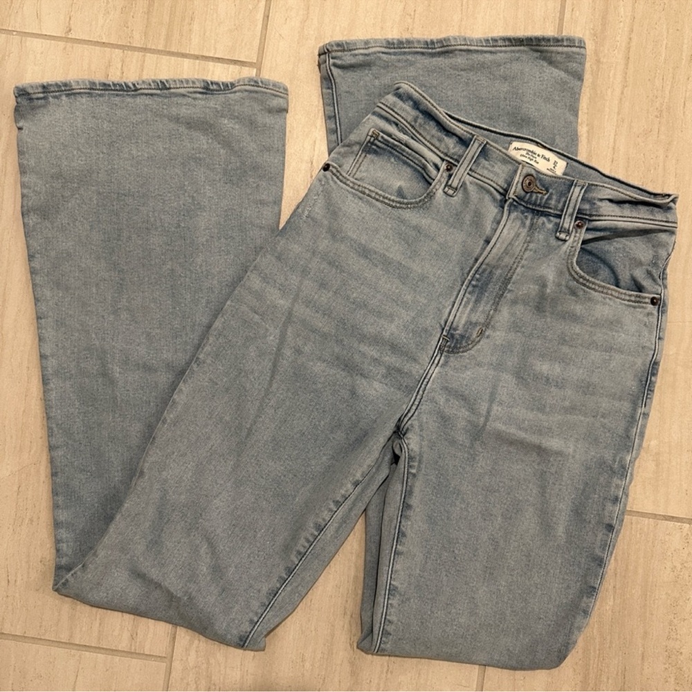 Abercrombie Flare High Rise 4L Curve Love